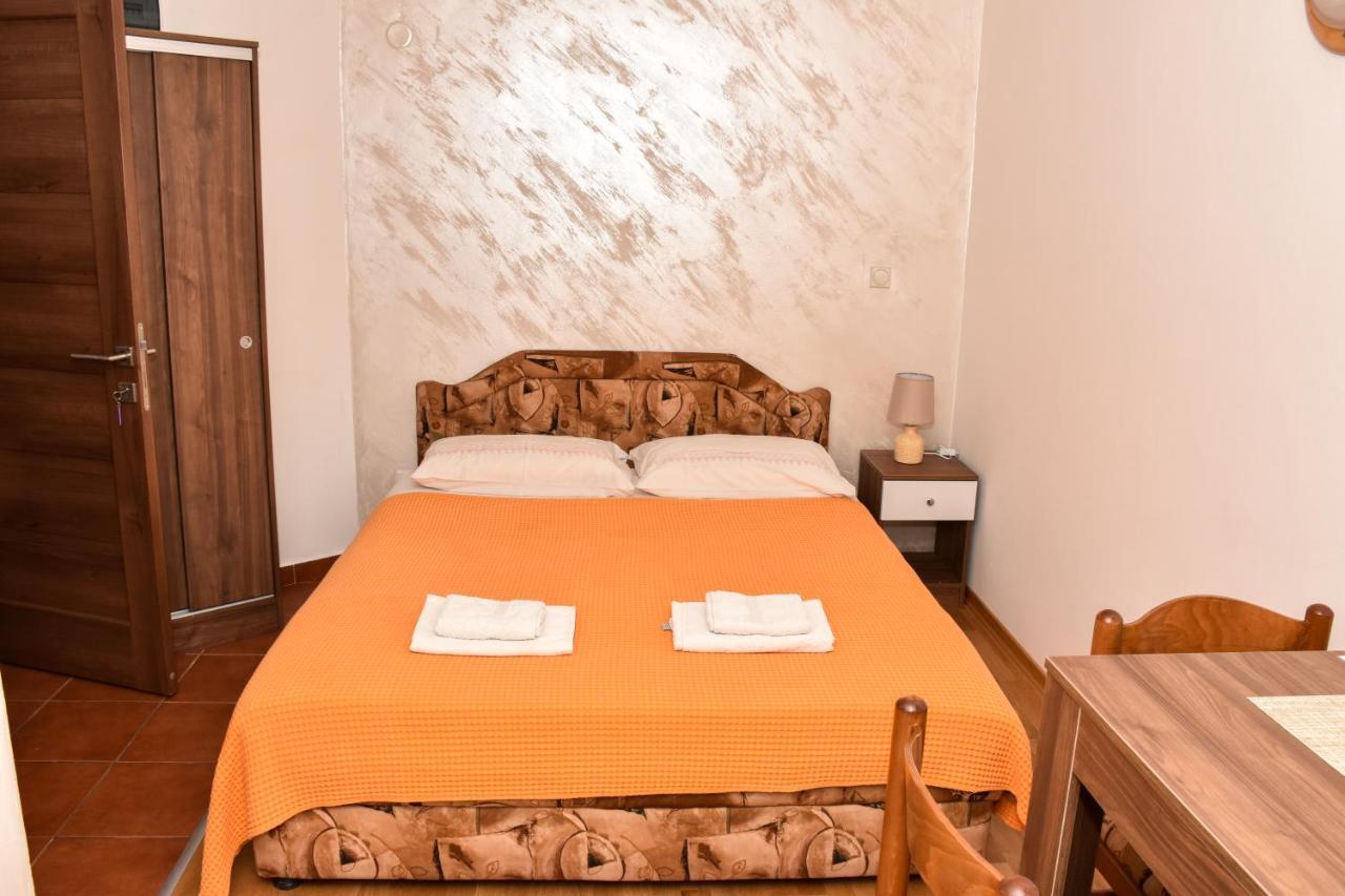 Apartments Simun Котор Екстериор снимка
