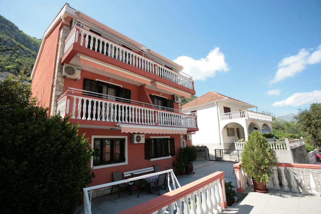 Apartments Simun Котор Екстериор снимка